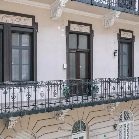 Danube Terrace Boutique With Private Sauna 公寓