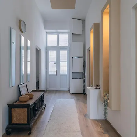 Danube Terrace Boutique With Private Sauna 公寓 *